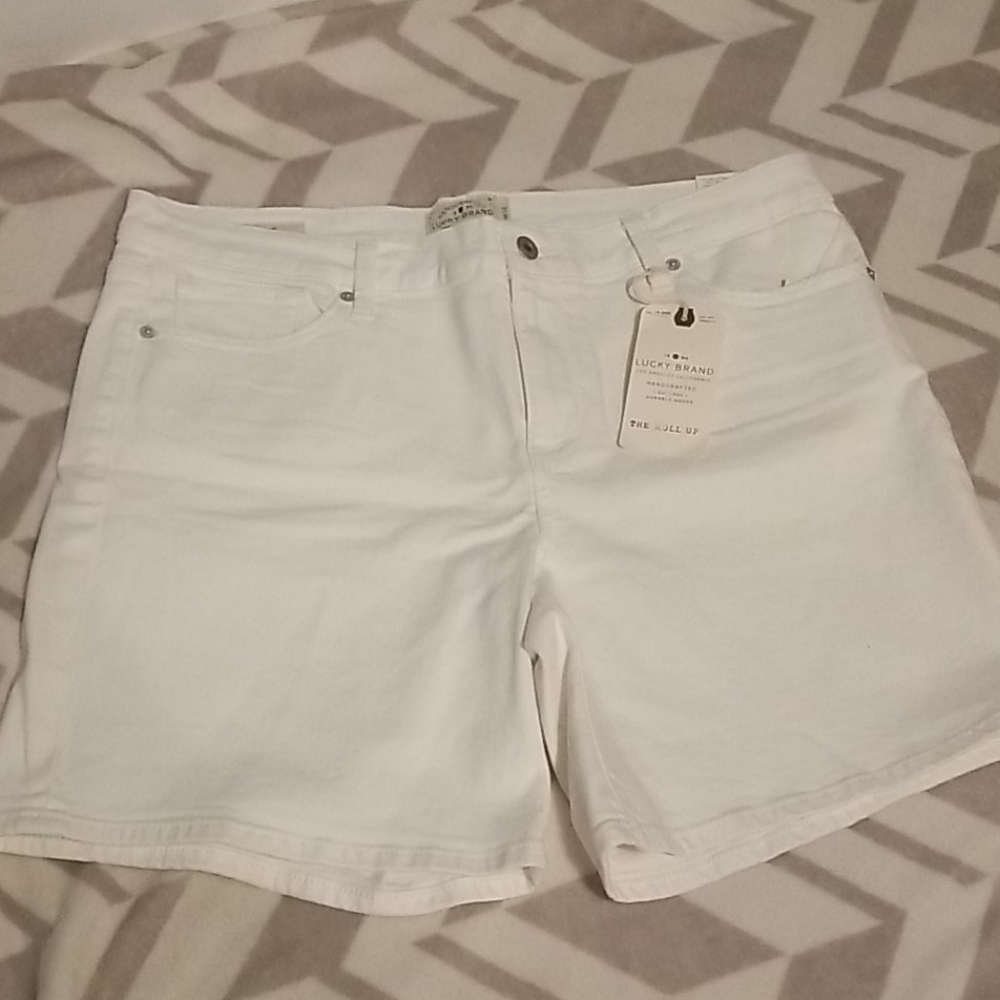 Lucky Brand White denim shorts
